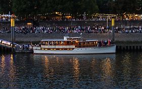 Hotelschiff Nedeva Bremen